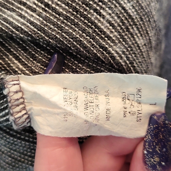 W5 Sweater - Picture 8 of 8